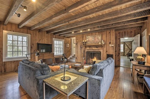 Foto 7 - Warm + Peaceful Home w/ Fire Pit on Haw River