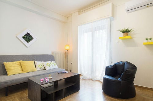 Photo 5 - Charming 1-bed Apartment Near Piraeus Port