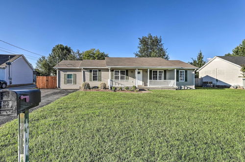 Photo 17 - Classic Murfreesboro Home w/ Grill & Yard