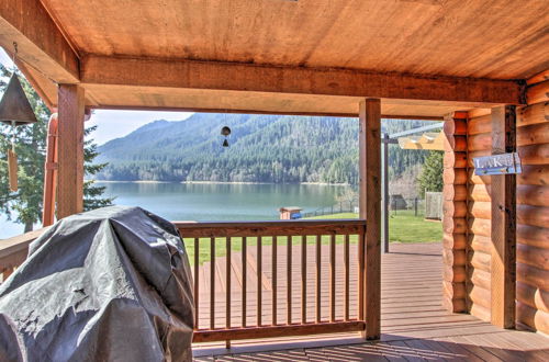 Photo 14 - Lakefront Cabin w/ Stunning Mountain Views & Dock