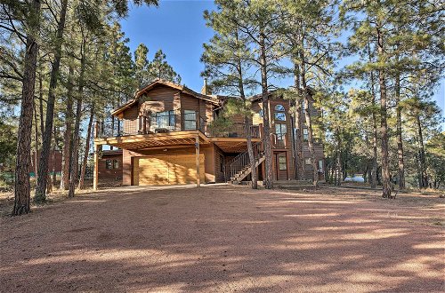 Foto 1 - 1-acre Oasis: Cabin w/ Game Room + Fire Pit
