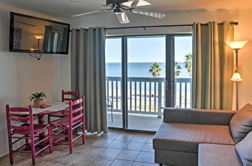 Foto 1 - Surfside 'sandcastle Suite' w/ Balcony & 2 Pools
