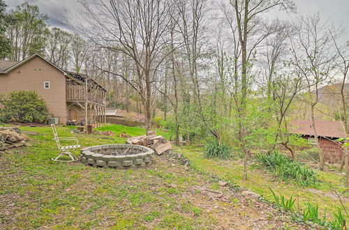 Photo 15 - Maggie Valley Retreat With Hot Tub + Fire Pit