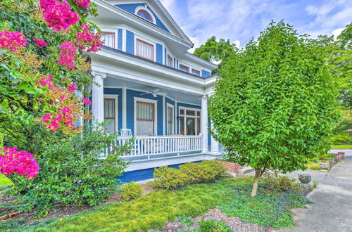 Foto 2 - Elegant Raleigh Home w/ Porch, Walk Downtown