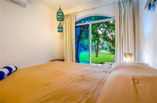 Photo 12 - Spacious Villa With Beautiful Garden Sleeps 8