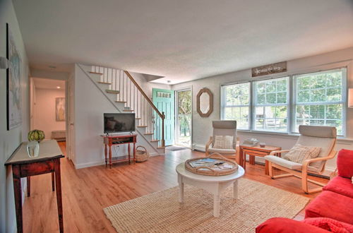Foto 6 - Remodeled East Falmouth Home - Close to Beaches