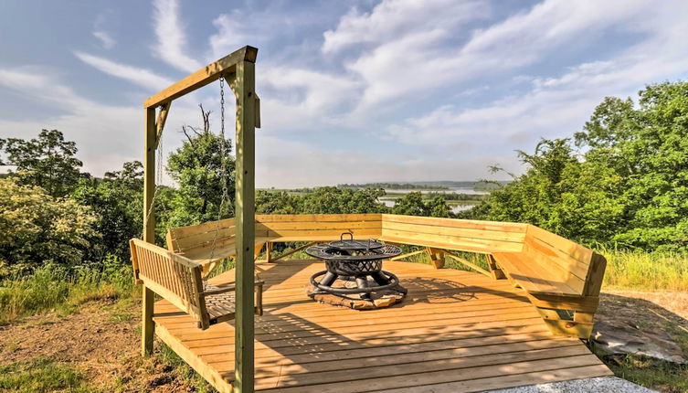 Photo 1 - Rustic Lamar Cabin w/ Deck & Private Hot Tub