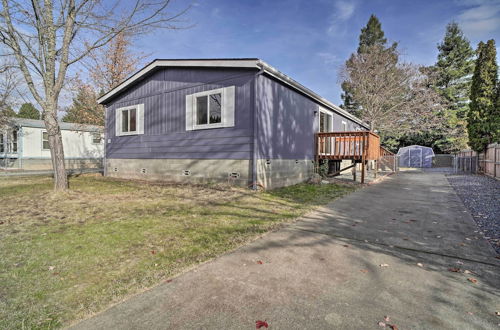 Foto 23 - Charming Grants Pass Home w/ Large Backyard