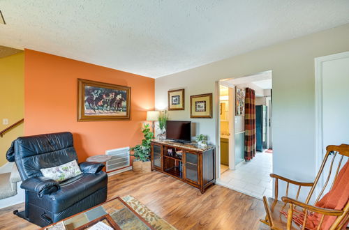 Photo 23 - Cozy Lexington Townhome ~ 3 Mi to UK Campus