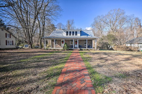 Photo 18 - Radiant Gloucester House w/ Private Porch