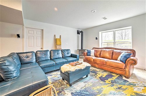 Photo 36 - Bellaire Home w/ Game Room & Fire Pit, Near Lakes