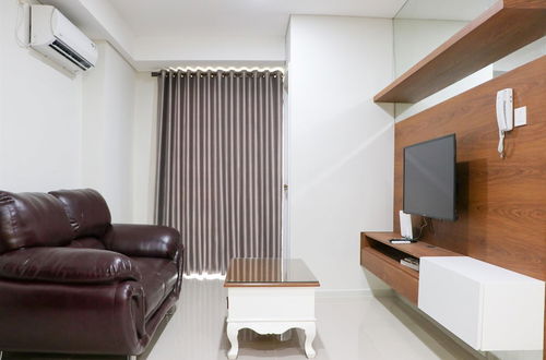 Photo 14 - Homey And Comfort Living 2Br At Daan Mogot City Apartment