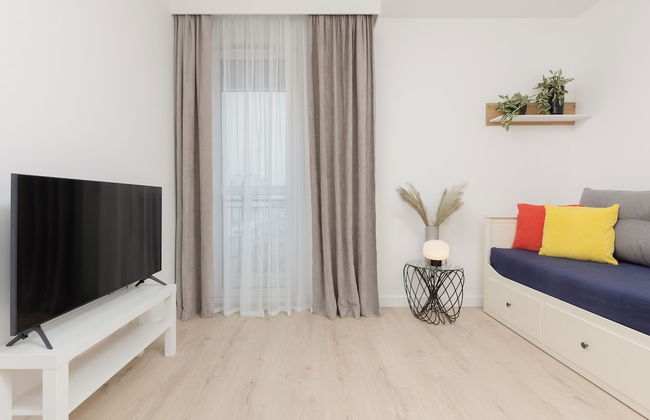 Piaseczno Modern Apartment by Renters - Photo 15