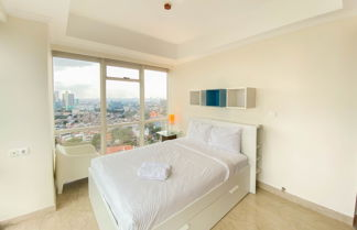 Foto 1 - Spacious And Comfort Living 2Br At Menteng Park Apartment