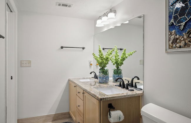 Oceanfront Penthouse #11b - Photo 15