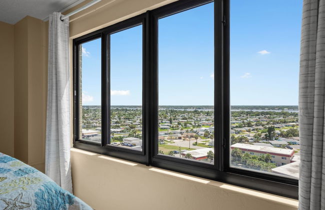 Oceanfront Penthouse #11b - Photo 21