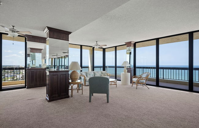 Oceanfront Penthouse #11b - Photo 3