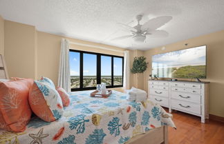 Photo 3 - Oceanfront Penthouse #11b