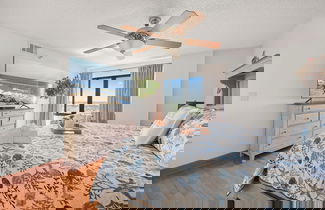 Photo 3 - Oceanfront Penthouse #11b