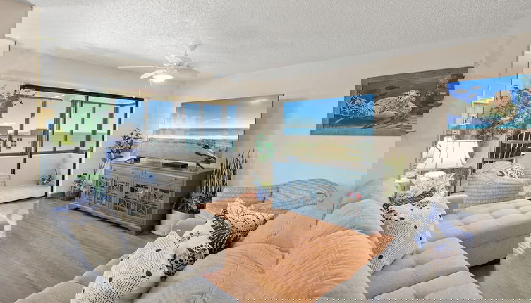 Photo 1 - Oceanfront Penthouse #11b