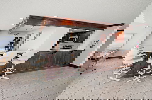 Photo 26 - Oceanfront Penthouse #11b