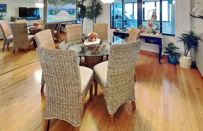 Oceanfront Penthouse #11b - Photo 17