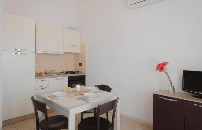 Stylish Residence Le Fontane 1 Bedroom Apartment Sleeps 2 Persons - Foto 23