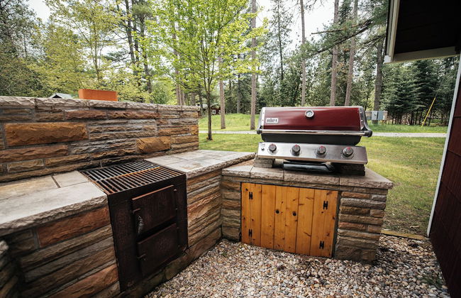 Grayling Gem Royal Stag Lodge - Photo 15