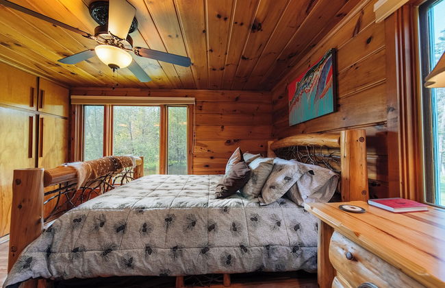 Grayling Gem Royal Stag Lodge - Photo 2