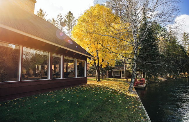 Grayling Gem Royal Stag Lodge - Photo 54