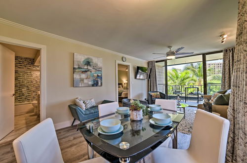 Photo 12 - Chic West Maui Condo w/ Pool - Walk to Beach