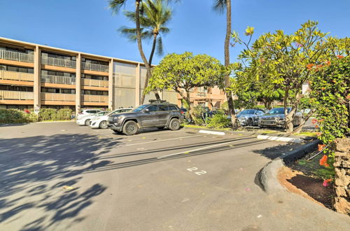 Foto 16 - Beachfront Lahaina Condo: Pool + Grill Access