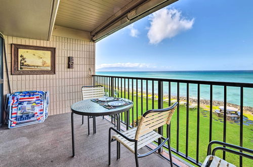 Photo 14 - Beachfront Lahaina Condo: Pool + Grill Access