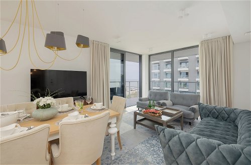 Foto 13 - Jantaris Apartment by Renters Prestige