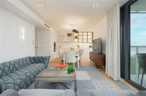 Foto 16 - Jantaris Apartment by Renters Prestige
