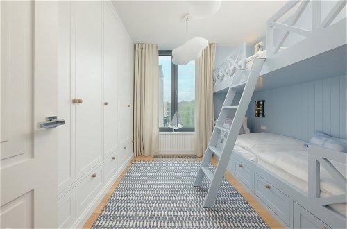 Foto 4 - Jantaris Apartment by Renters Prestige