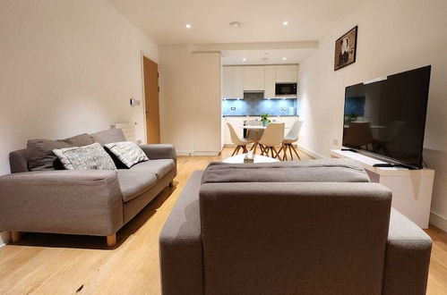 Photo 1 - Kaf Luxury 1 Apartment in Canning Town London