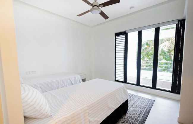 Paradise Bay Great View Luxury 2BR Condo - Photo 3