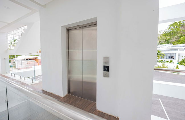 Paradise Bay Great View Luxury 2BR Condo - Photo 16