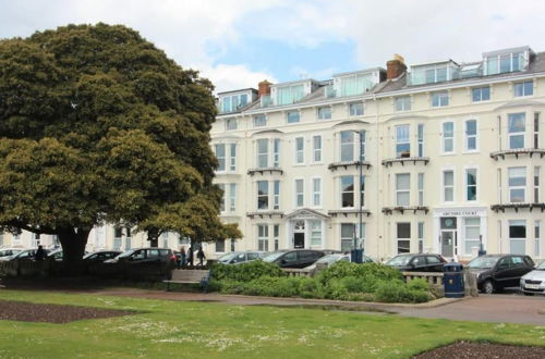 Photo 1 - Immaculate 1-bed Apartment on Southsea