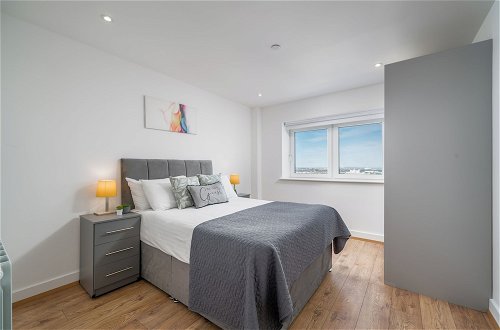 Photo 48 - Skyvillion - Woolwich 2-Bed Apartments