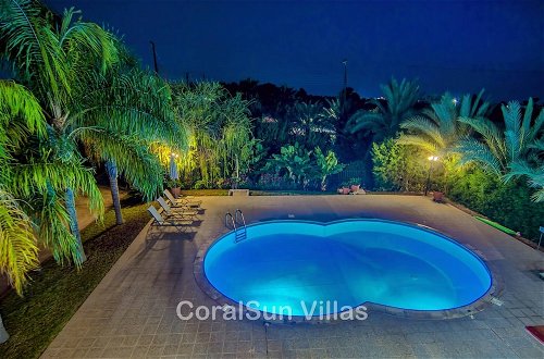 Foto 38 - Amazing Pool, Complete Privacy, Amenities and Beach Nearby