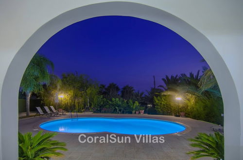 Foto 42 - Amazing Pool, Complete Privacy, Amenities and Beach Nearby