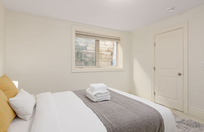 Cozy 2BR BSMT Suite Near Grouse Mt. and Edgemont. - Foto 5