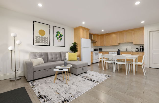 Cozy 2BR BSMT Suite Near Grouse Mt. and Edgemont. - Foto 13
