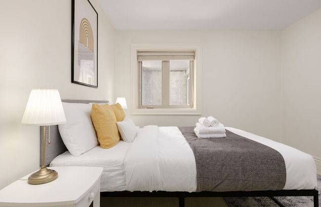 Cozy 2BR BSMT Suite Near Grouse Mt. and Edgemont. - Foto 7