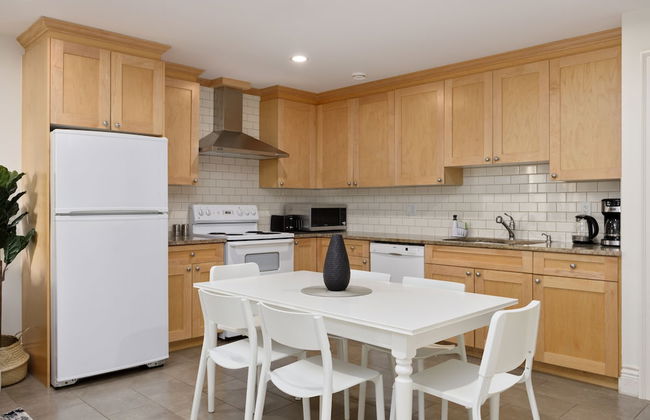 Cozy 2BR BSMT Suite Near Grouse Mt. and Edgemont. - Foto 10