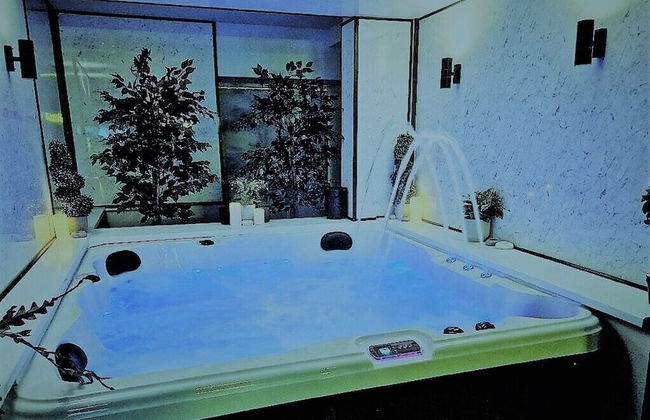 1 Bed Flat - Sleeps 2 - Jacuzzi - Parking - Wifi - Foto 6
