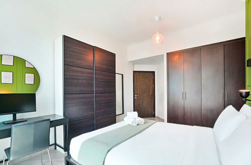 Photo 3 - LUX The Dubai Marina View Suite