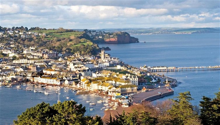 Photo 1 - Stunning Penthouse Apartment in Teignmouth